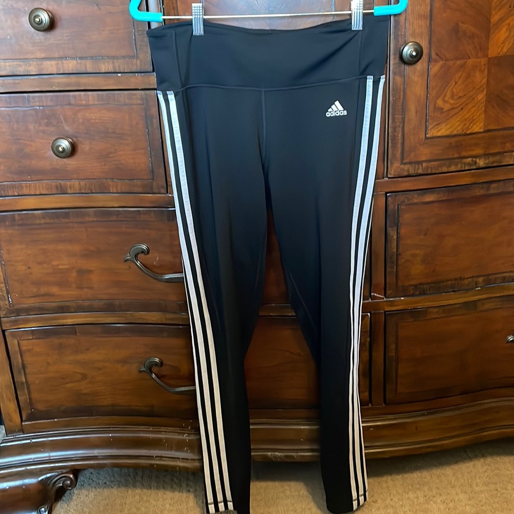 Adidas leggings / workout pants